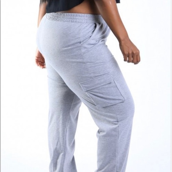 GREY FITTED PLUS SIZE CARGO JOGGER SWEATPANTS - Picture 5 of 11